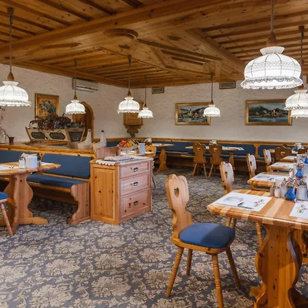 Garni Berc Hotel 3*