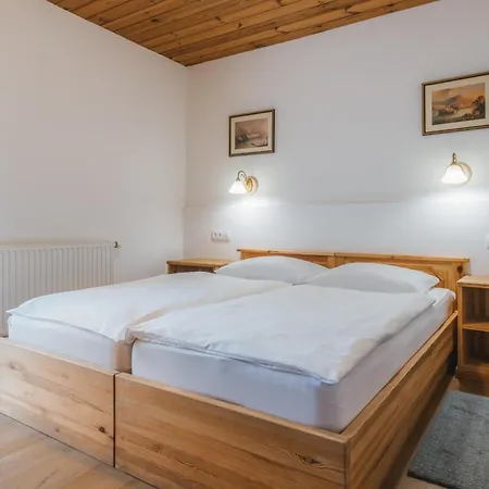 Hotel Garni Berc Bled