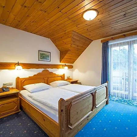 Garni Berc Hotel 3*