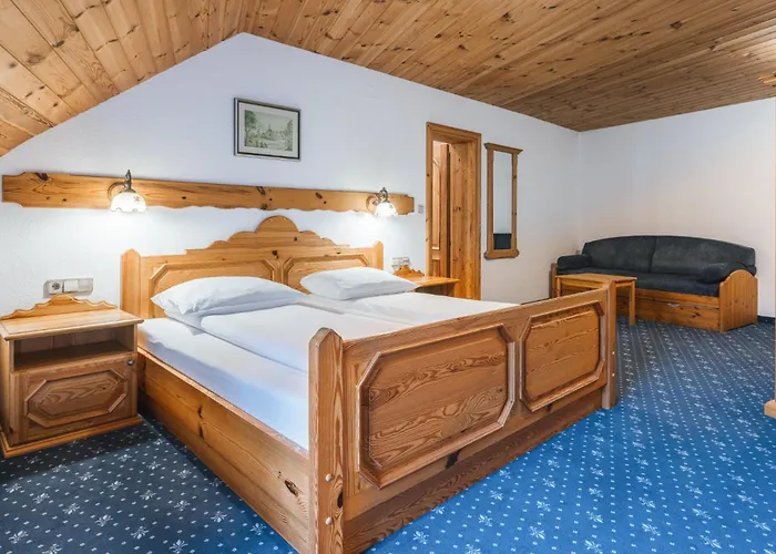 Garni Berc Hotell 3*